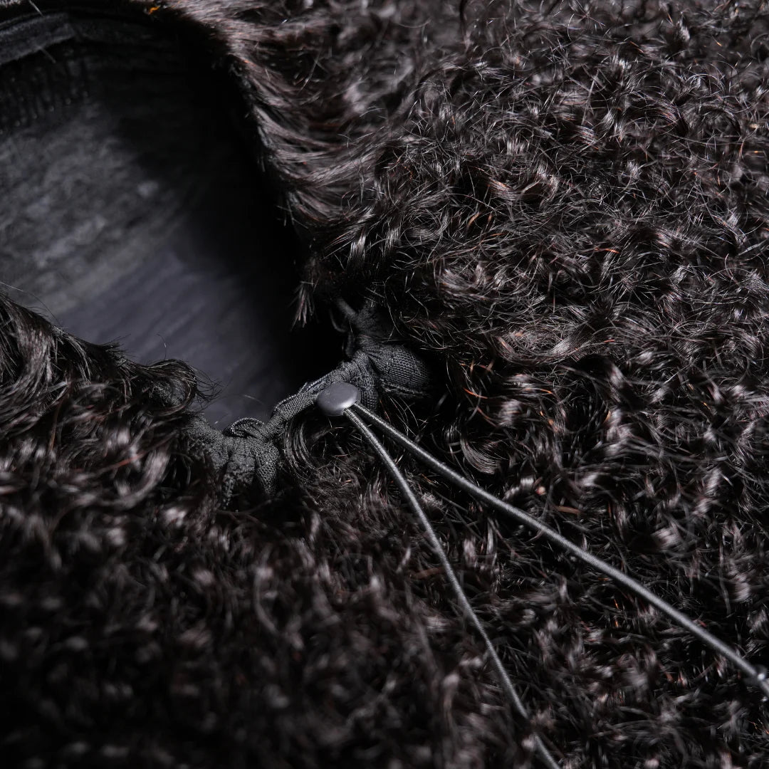 Mechas rubias sin pegamento en una lujosa peluca de ondas profundas y rizadas con encaje frontal - Peluca transparente con encaje frontal y cierre - Amanda Hair