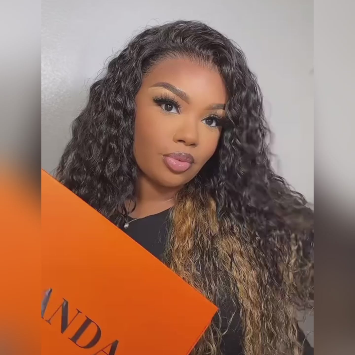 Two Tone Ombre Honey Blonde Glueless Curly Clear Transparent Lace Front Colored Wigs 100% Human Hair Wigs-Amanda Hair