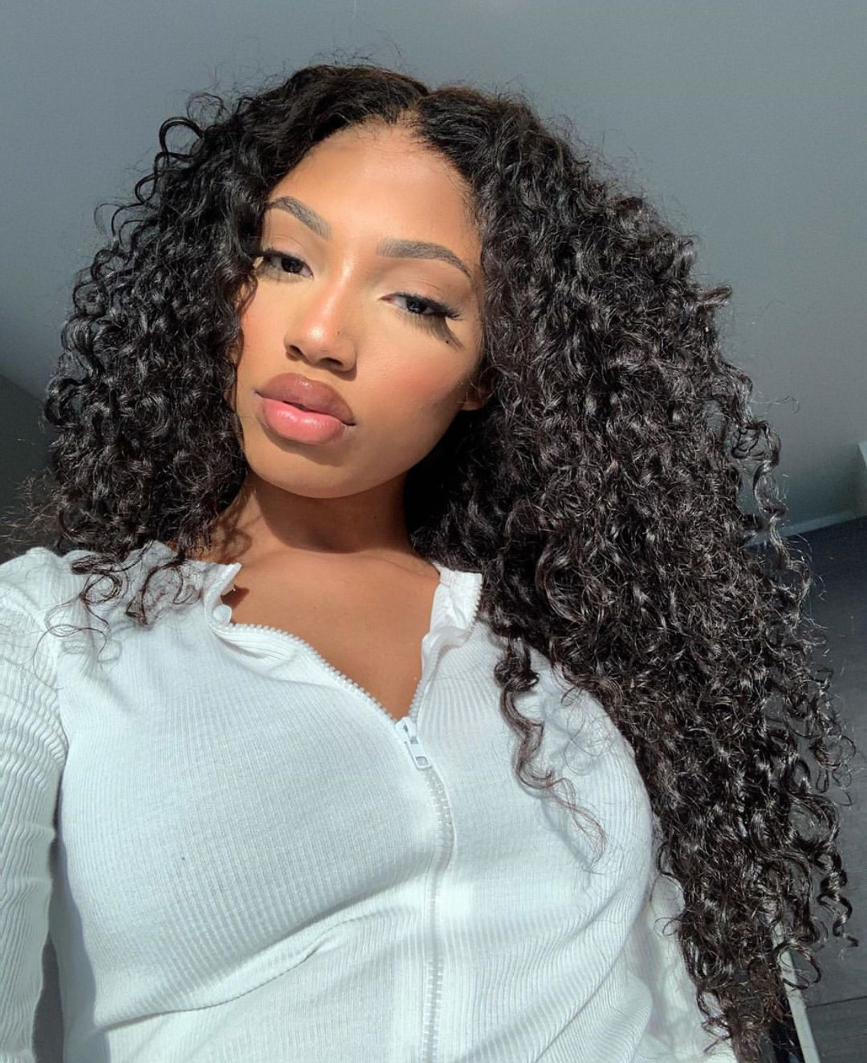 Cheveux longs bouclés 13*4 HD dentelle frontale perruque épais cheveux bouclés sans colle perruques-Amanda cheveux