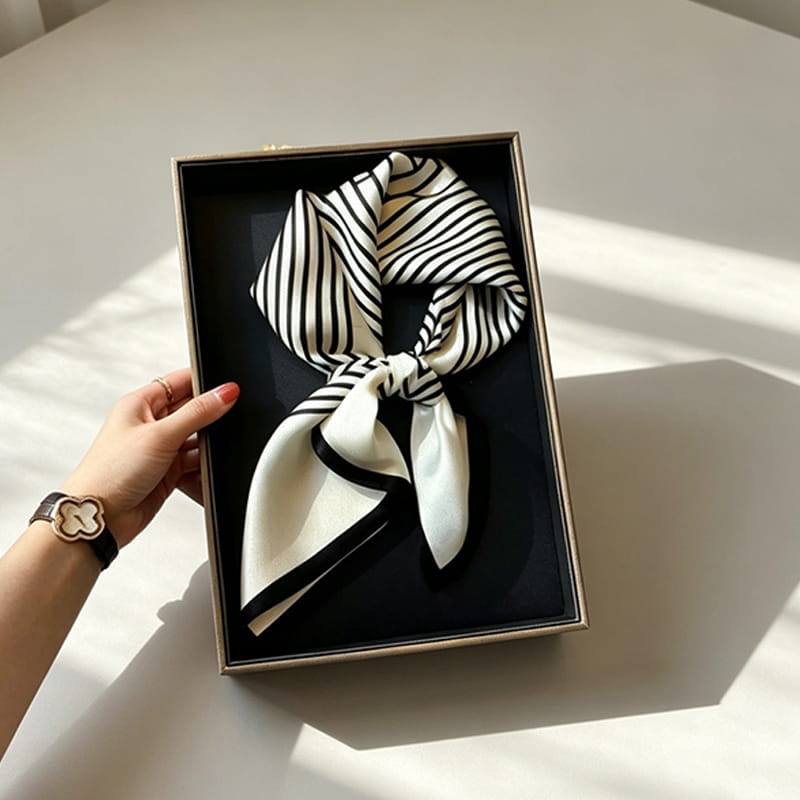 Free Gift Fashion Silk Square Scarf for Women ▏Head Scarf, Neck & Bag Decoration( Not valid if purchased separately)