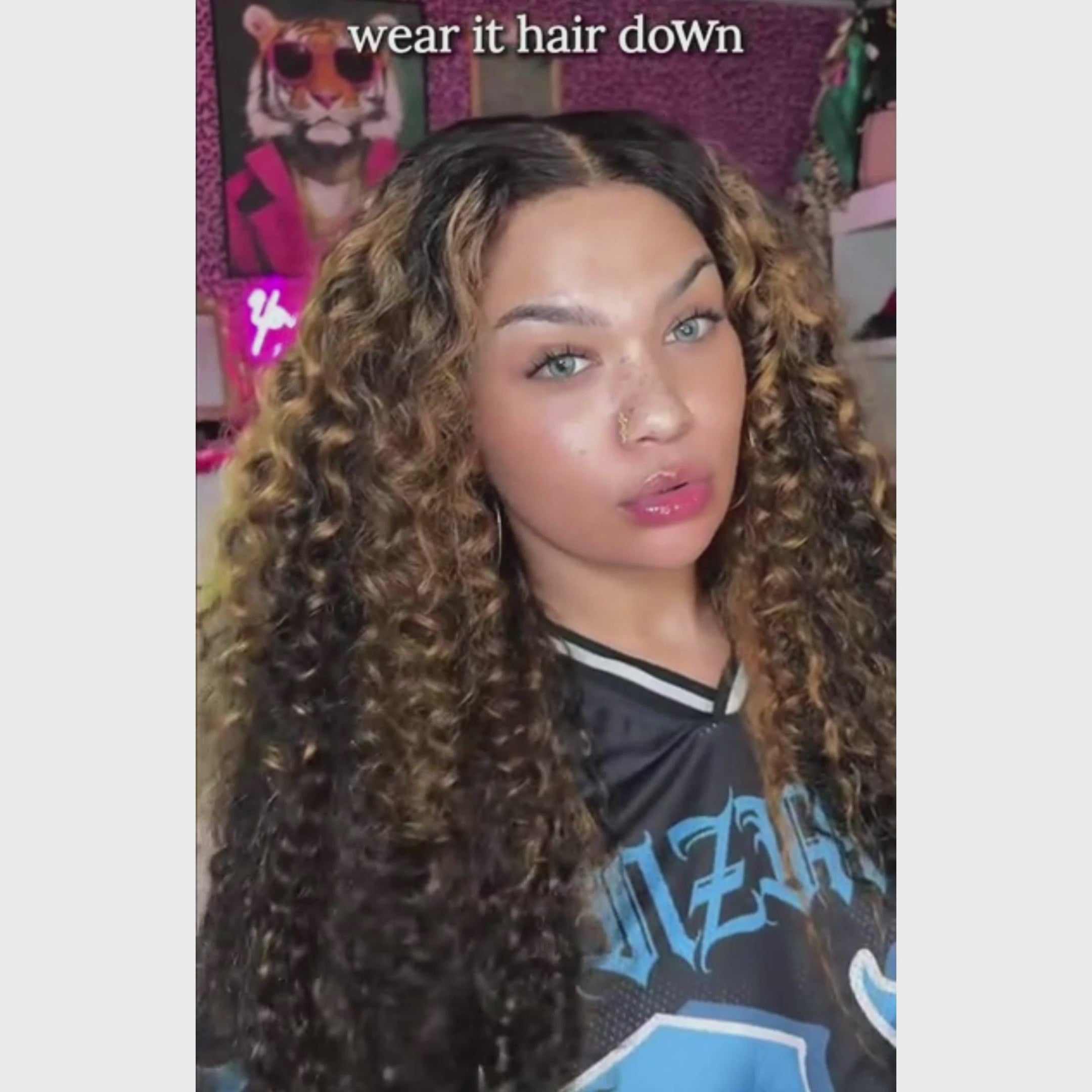 Mechas rubias sin pegamento en una lujosa peluca de ondas profundas y rizadas con encaje frontal - Peluca transparente con encaje frontal y cierre - Amanda Hair